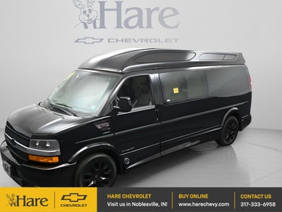 2025 Chevrolet Express Cargo WT