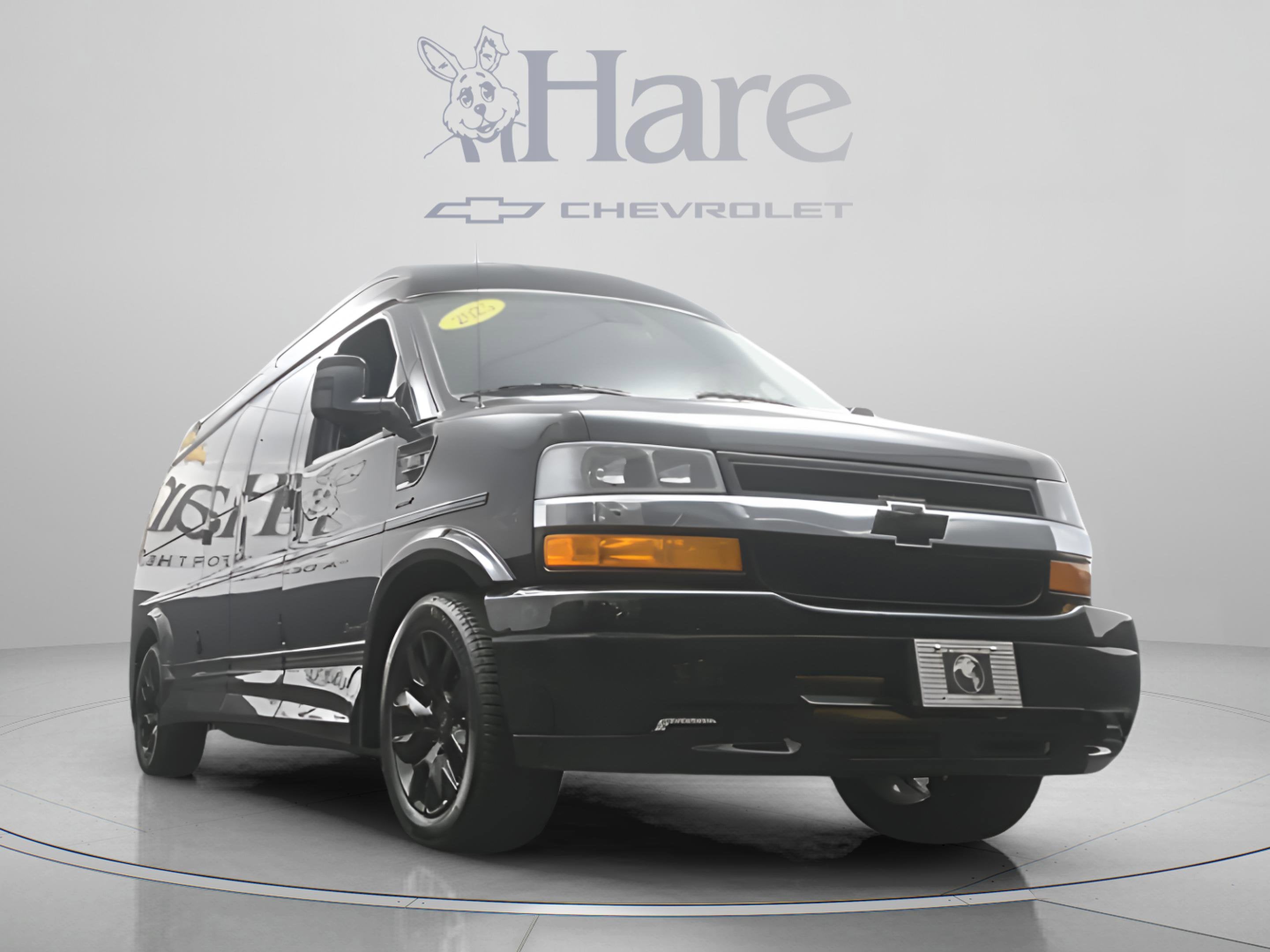2025 Chevrolet Express Cargo WT