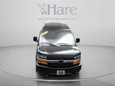 2025 Chevrolet Express Cargo WT