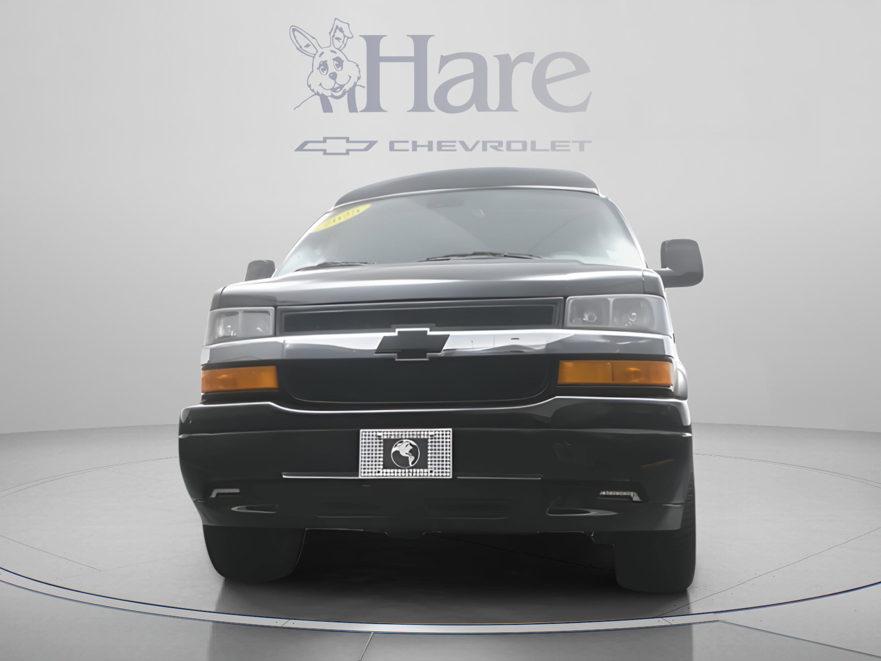 2025 Chevrolet Express Cargo WT