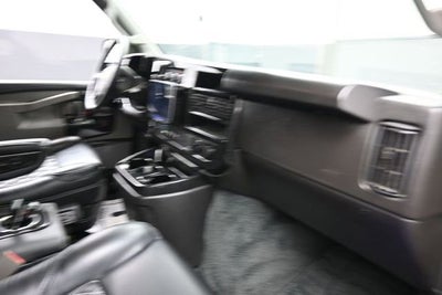 2025 Chevrolet Express Cargo WT
