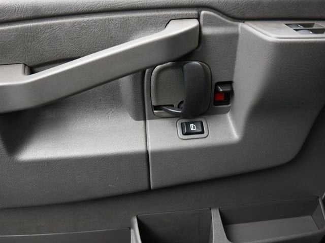 2024 Chevrolet Express Cargo 3500 WT