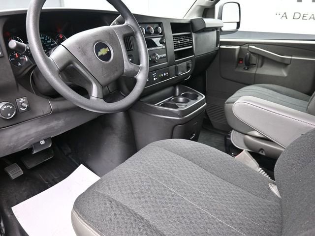 2024 Chevrolet Express Cargo 3500 WT