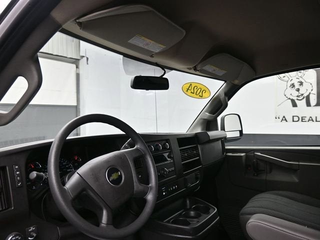 2024 Chevrolet Express Cargo 3500 WT