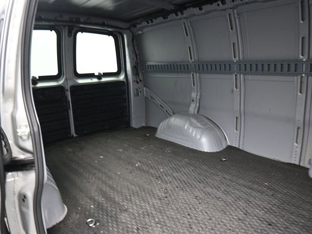 2024 Chevrolet Express Cargo 3500 WT