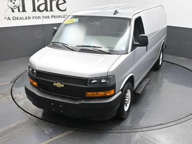 2024 Chevrolet Express Cargo 3500 WT