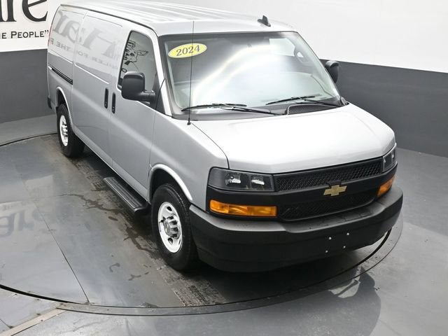 2024 Chevrolet Express Cargo 3500 WT