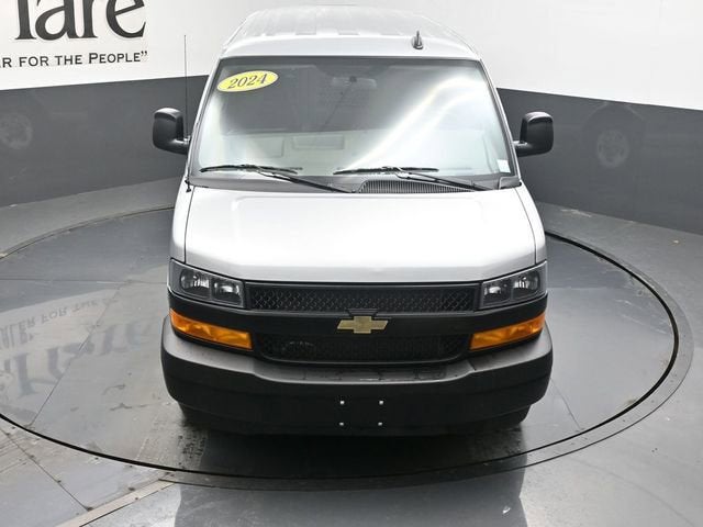 2024 Chevrolet Express Cargo 3500 WT