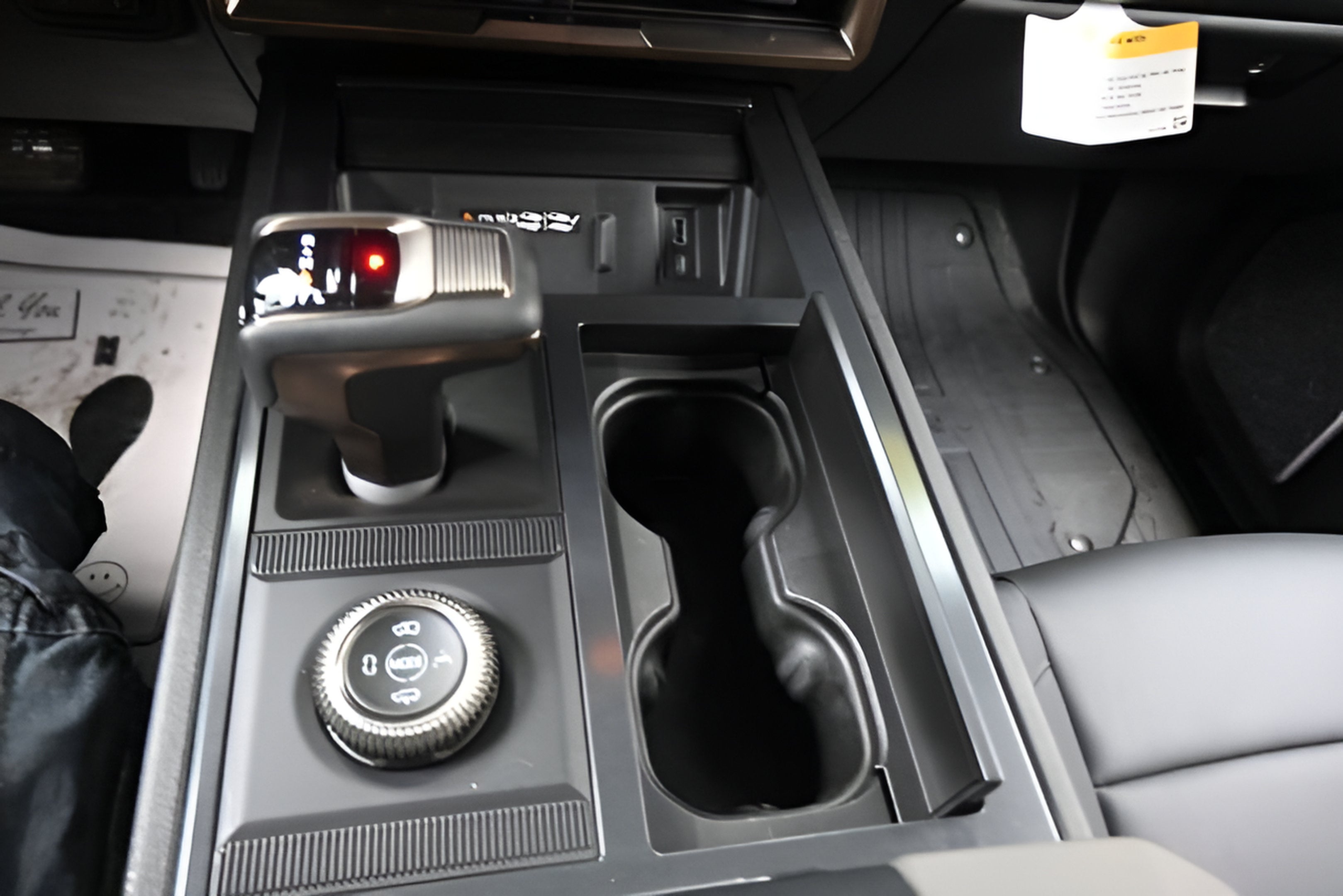 2024 GMC HUMMER EV SUV 2X