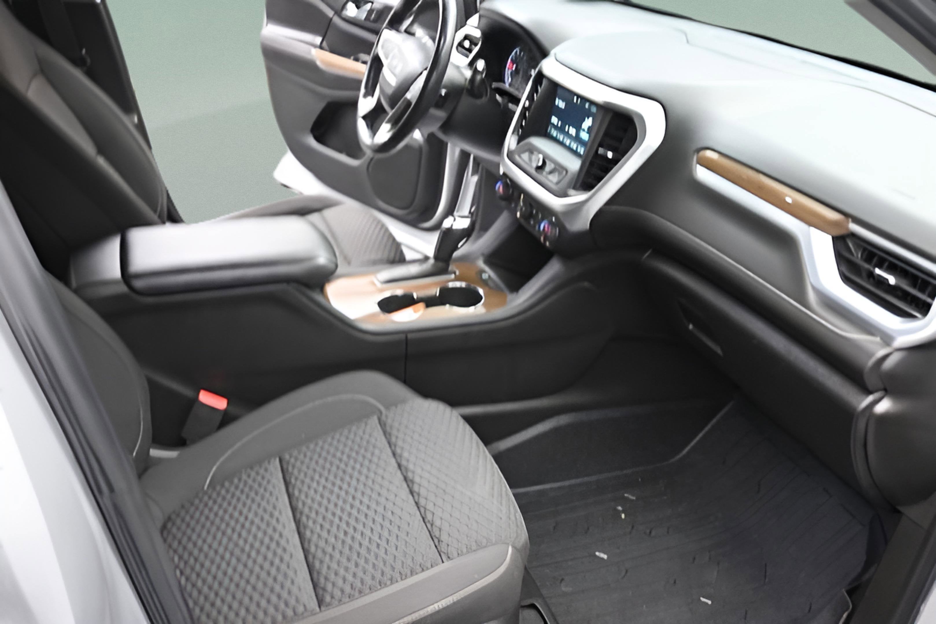 2018 GMC Acadia SLE