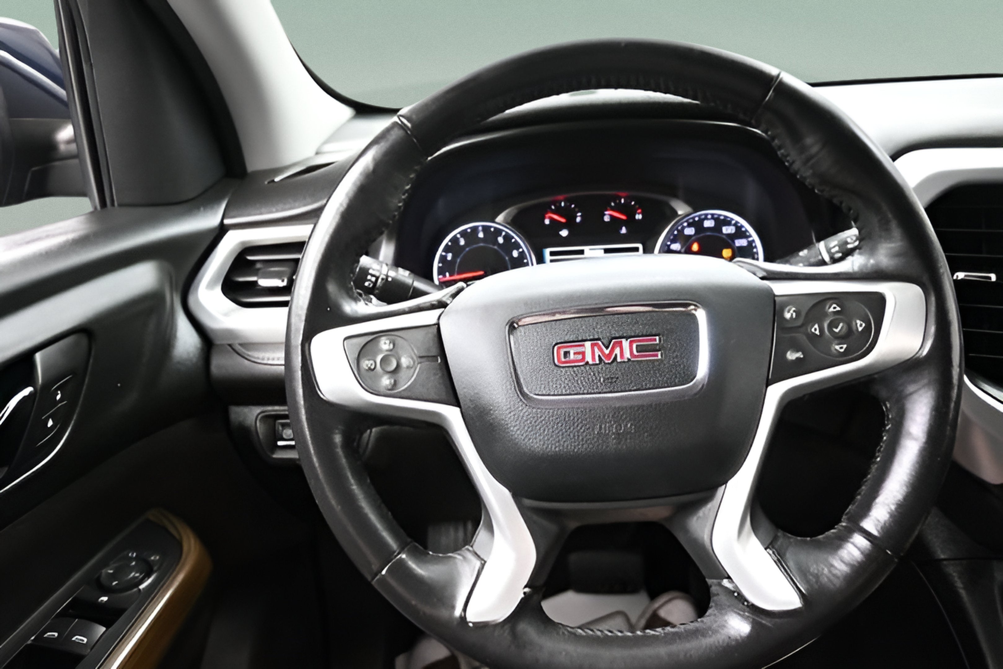 2017 GMC Acadia SLE
