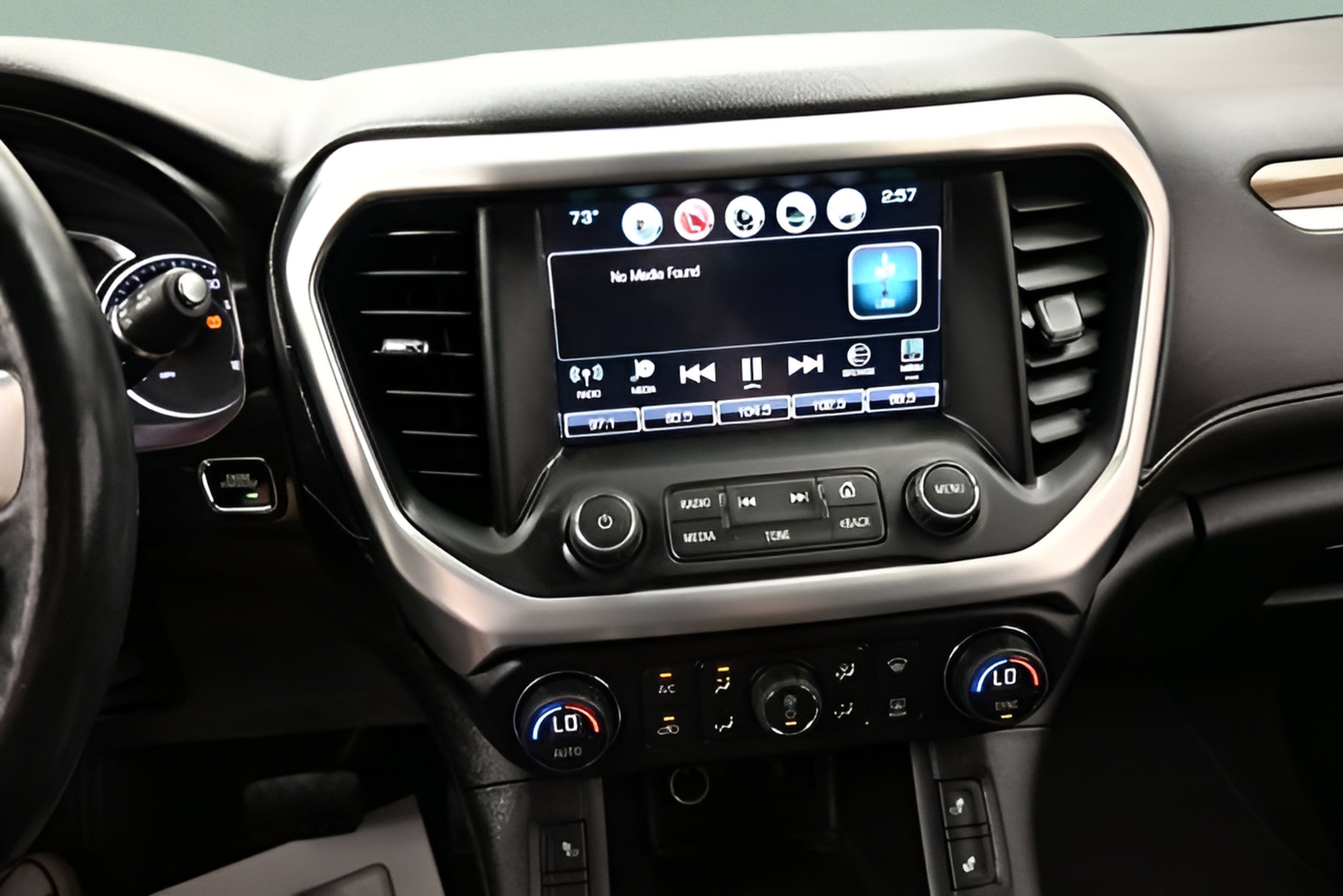 2017 GMC Acadia SLE