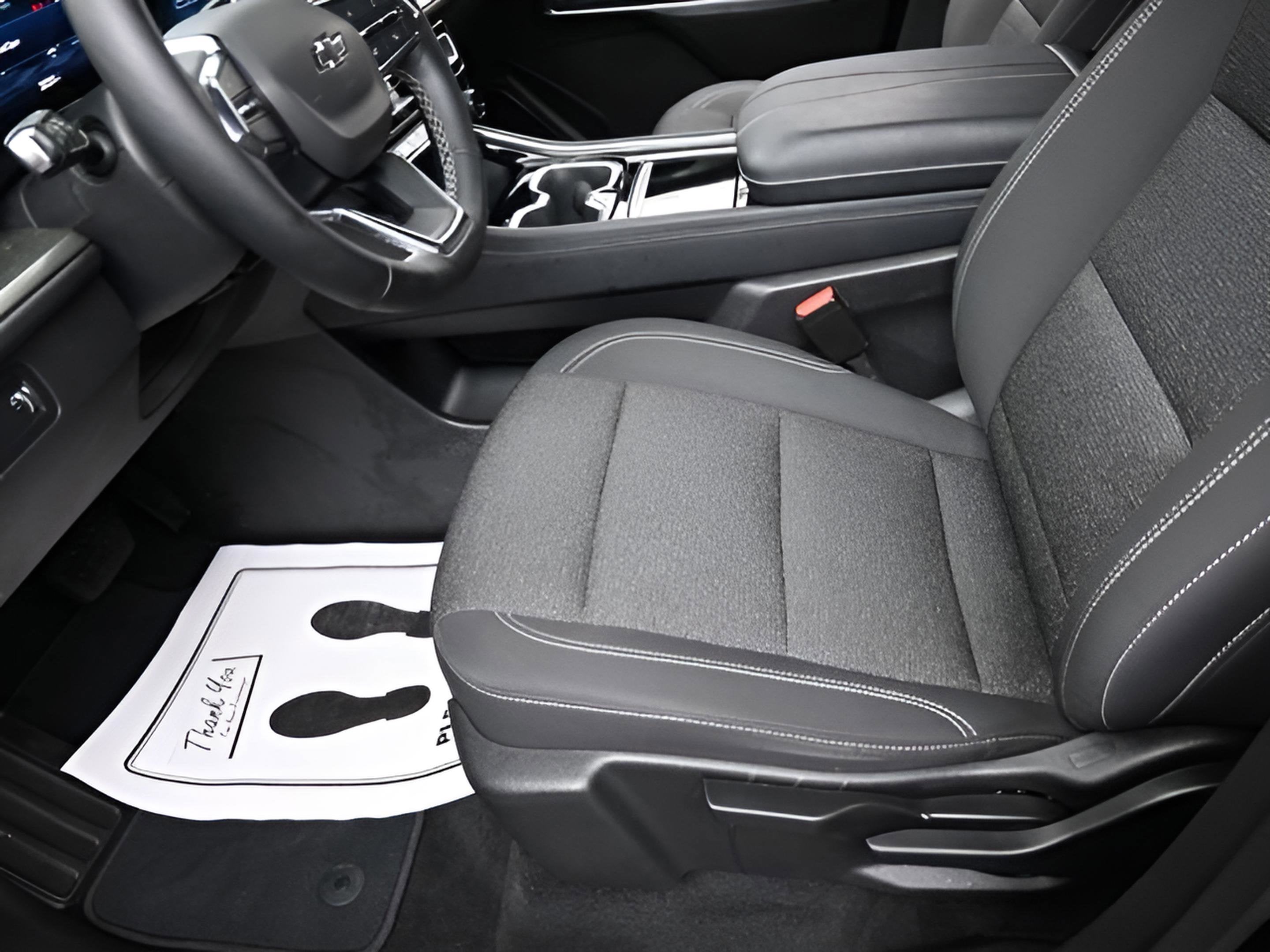 2024 Chevrolet Traverse LS