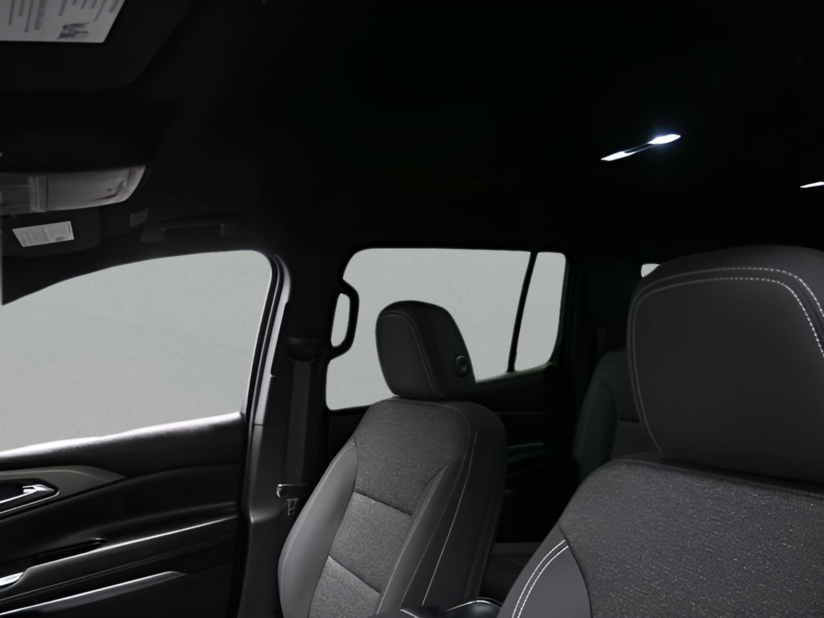 2024 Chevrolet Traverse LS