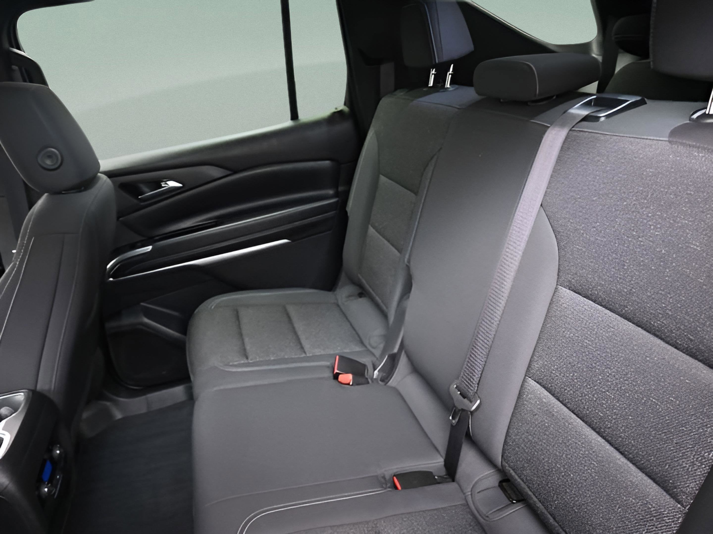 2024 Chevrolet Traverse LS