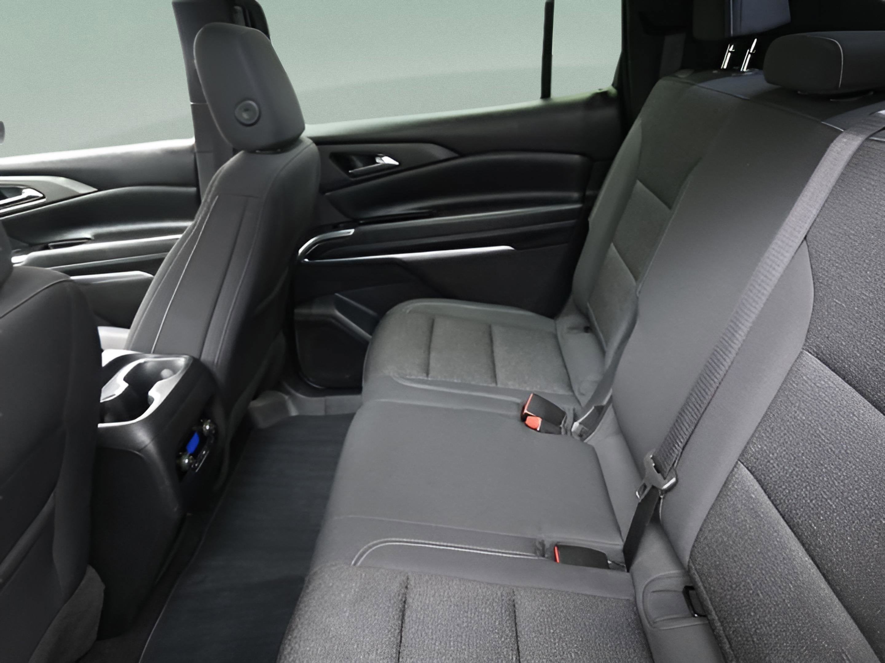 2024 Chevrolet Traverse LS