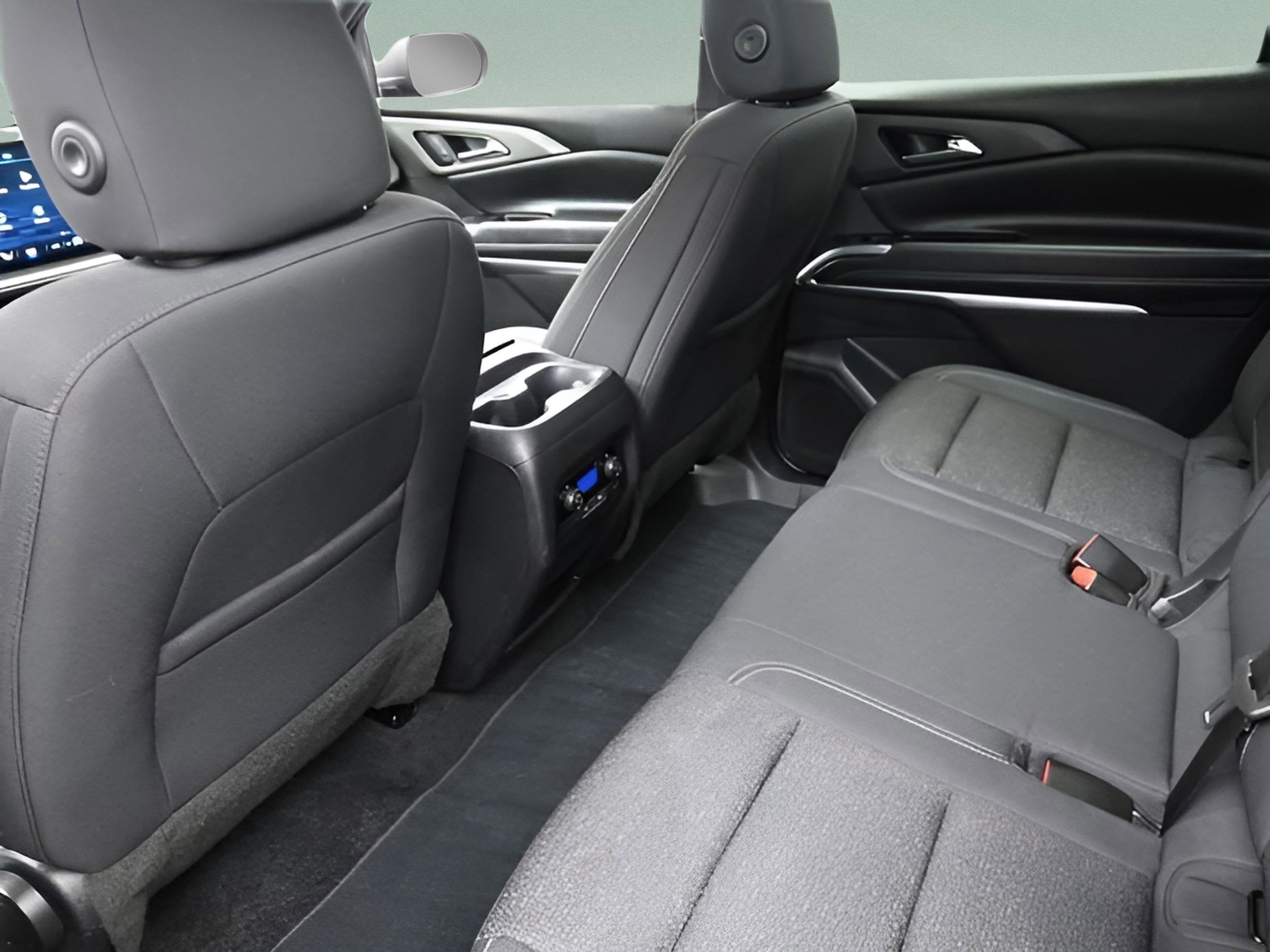 2024 Chevrolet Traverse LS