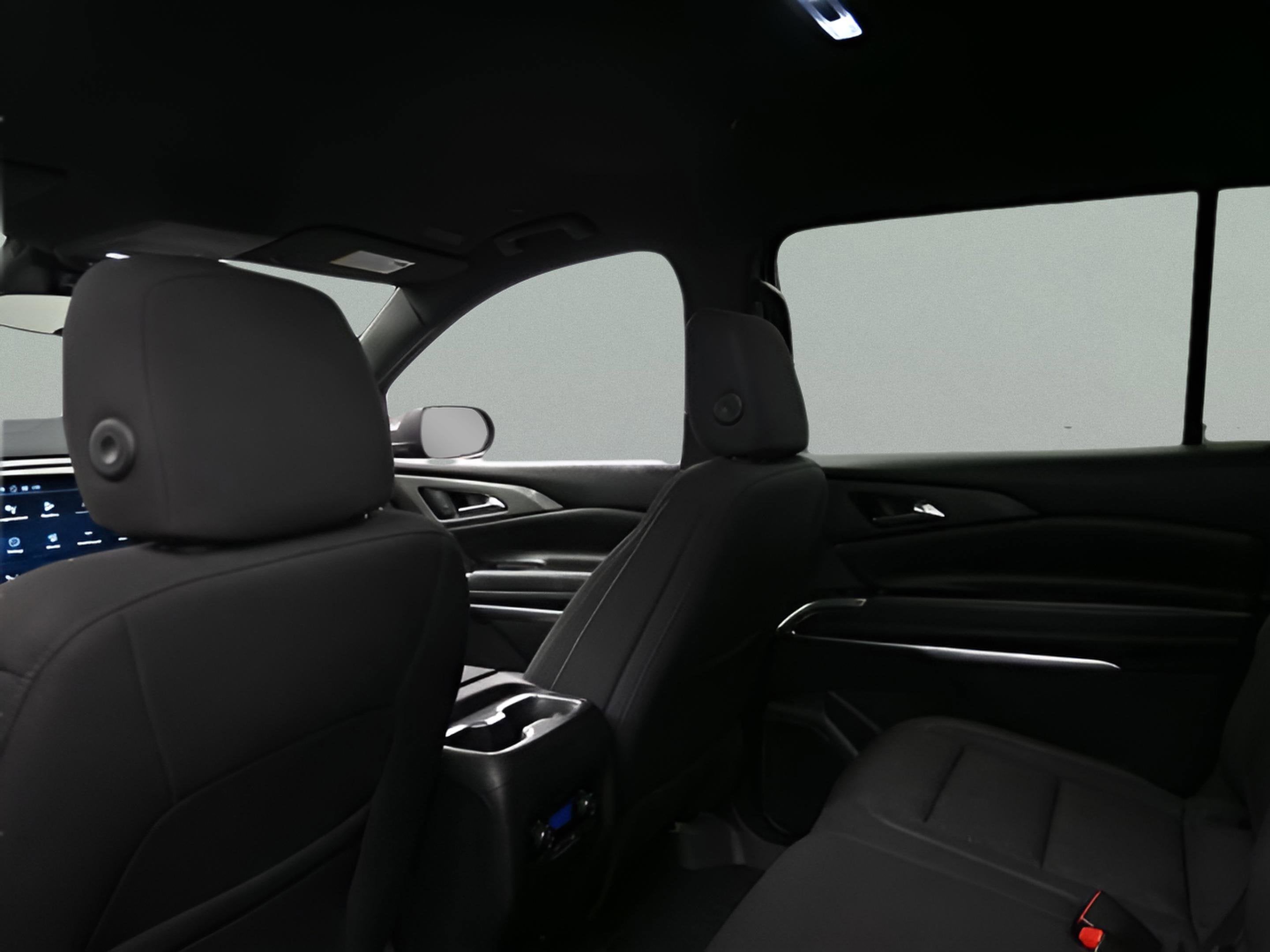 2024 Chevrolet Traverse LS