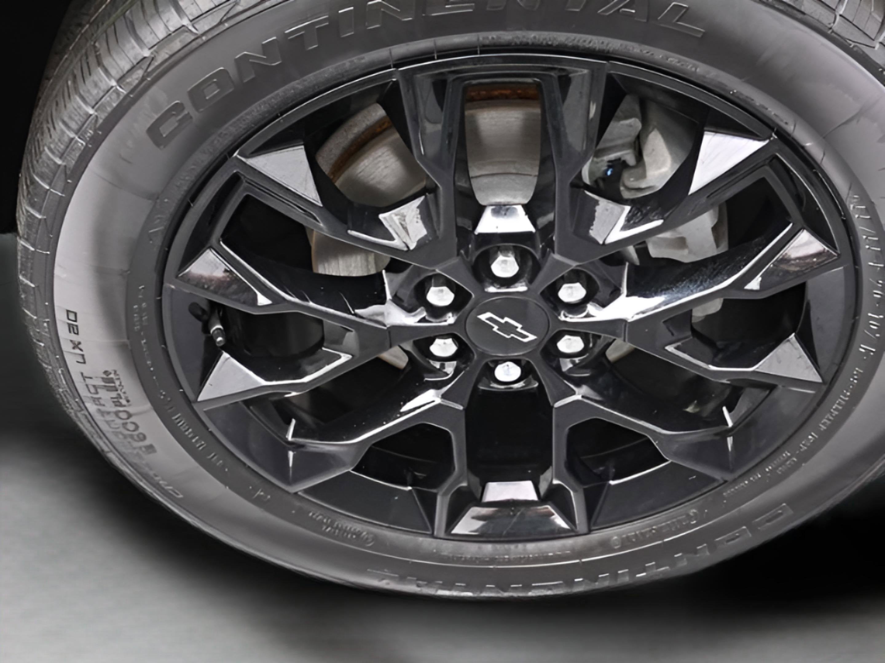 2024 Chevrolet Traverse LS