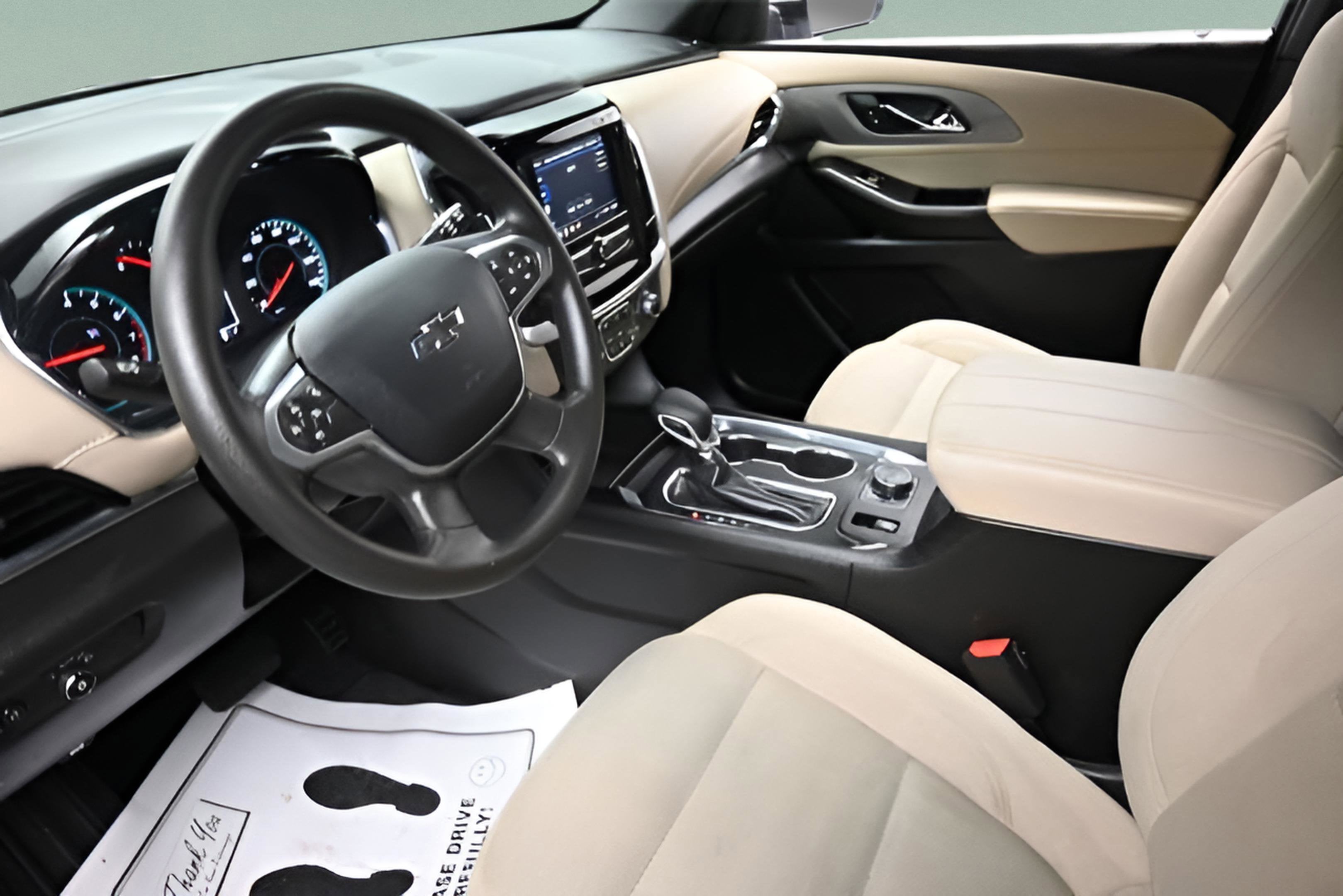 2023 Chevrolet Traverse LS