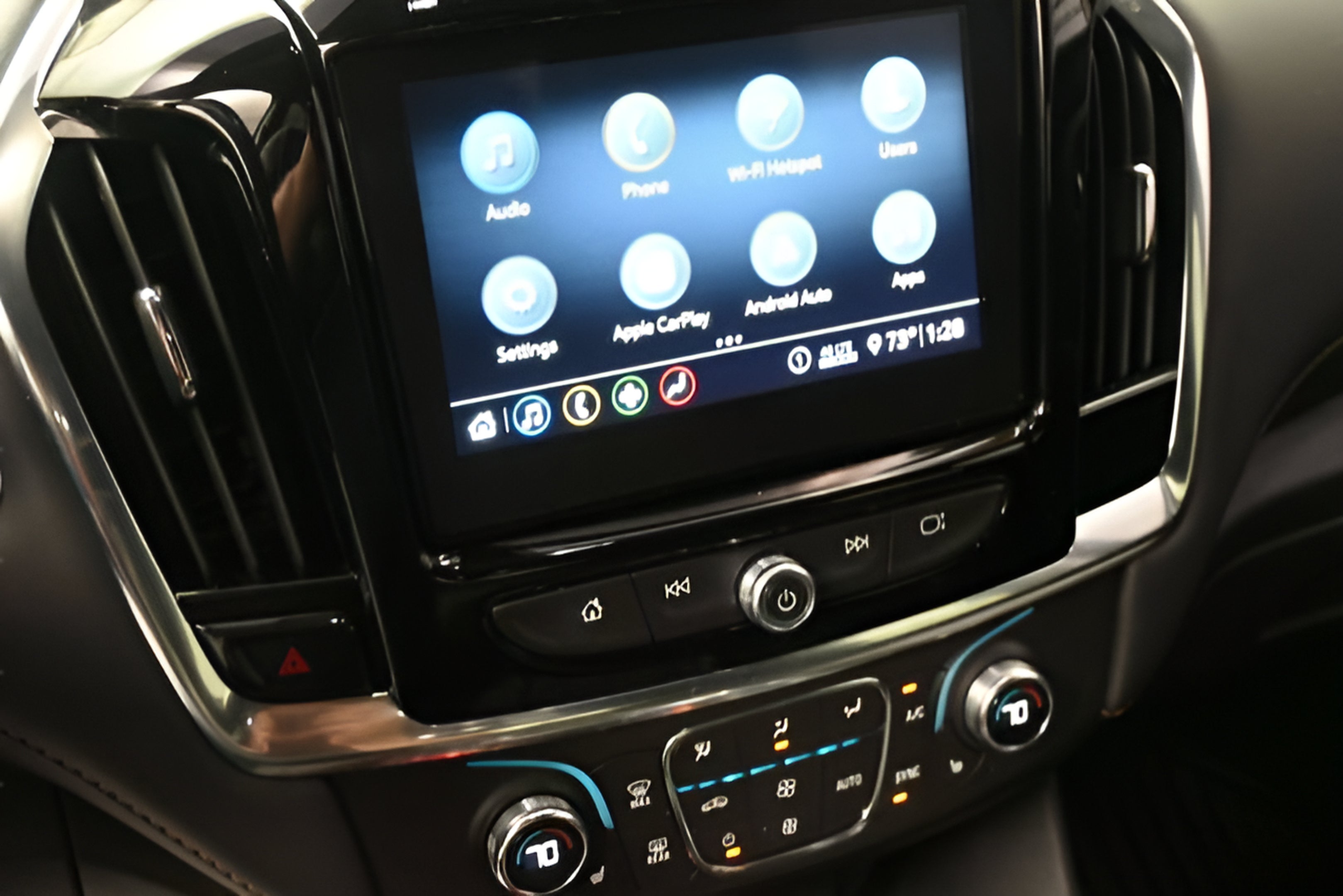 2021 Chevrolet Traverse LT Cloth