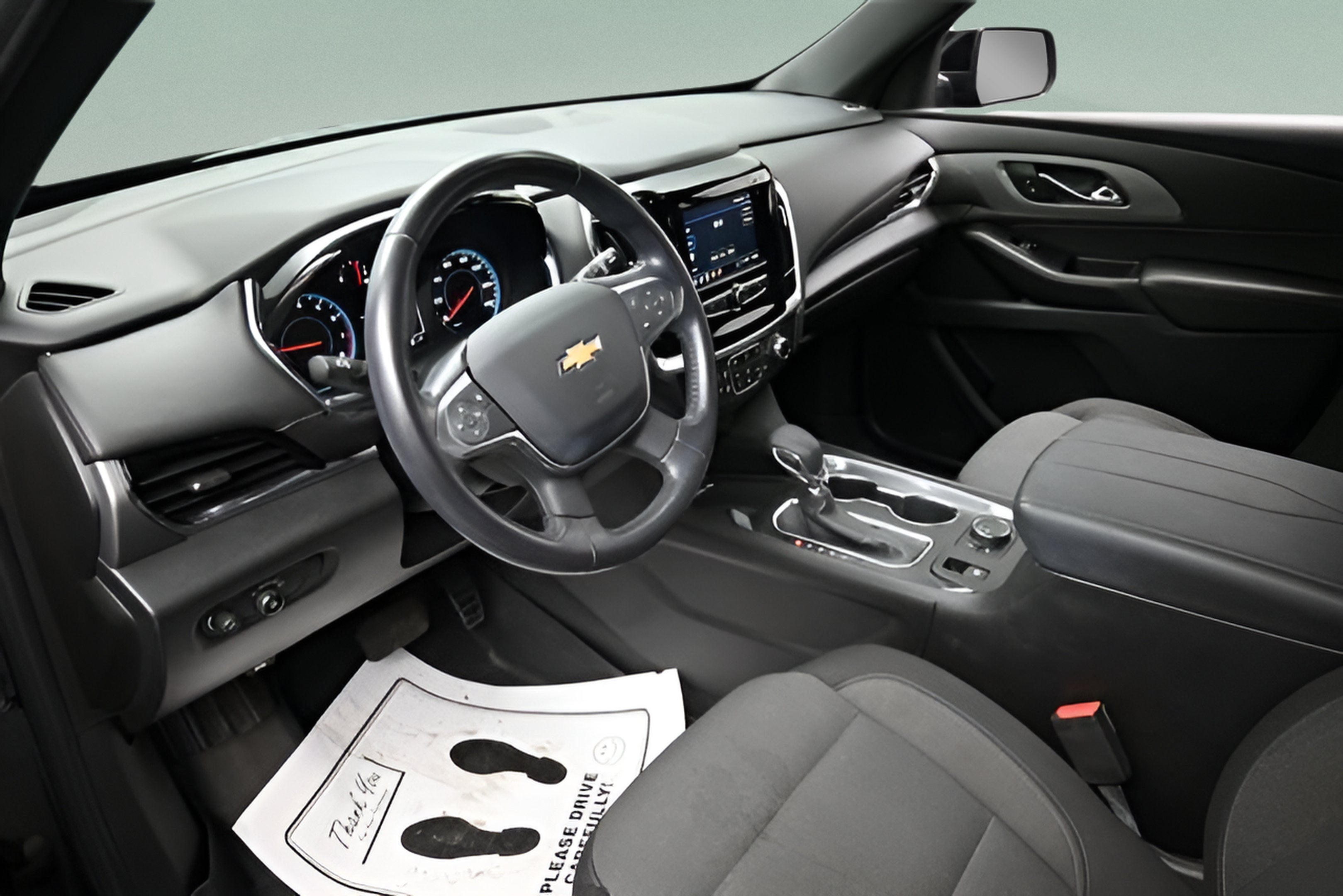 2022 Chevrolet Traverse LT Cloth