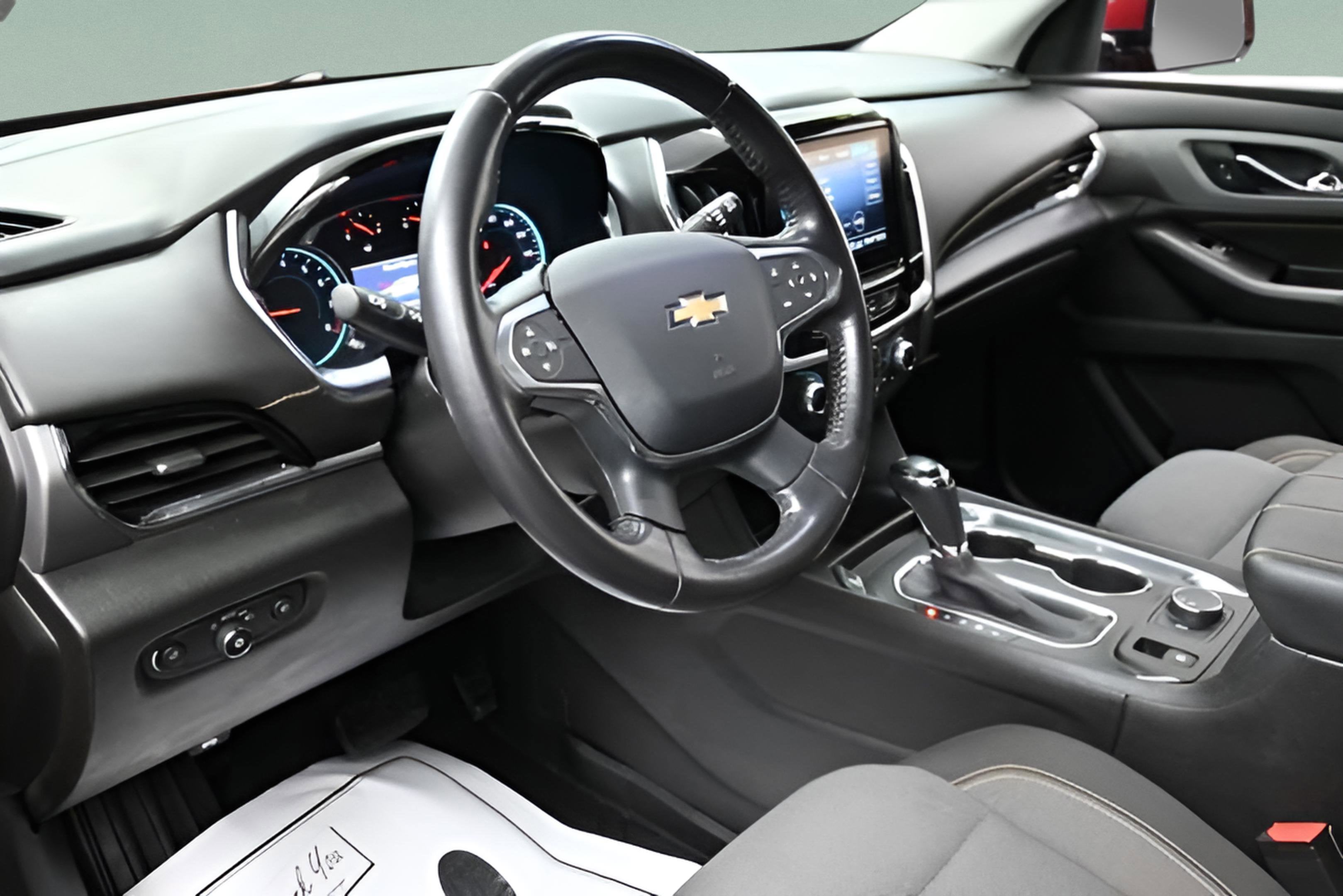 2020 Chevrolet Traverse LT Cloth