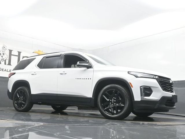 2022 Chevrolet Traverse LT Cloth