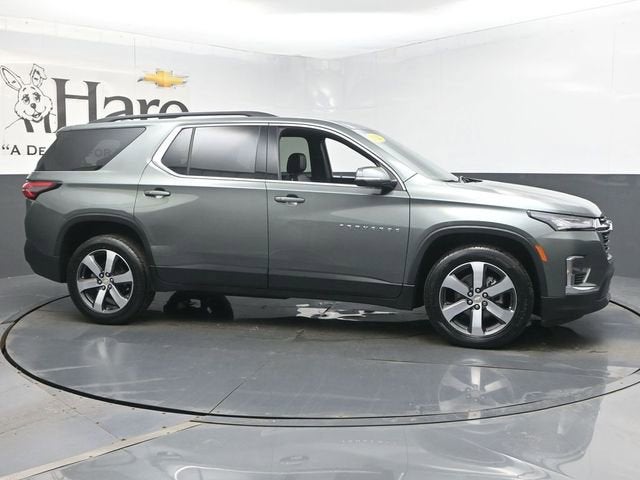 2022 Chevrolet Traverse LT Leather