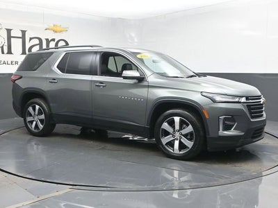2022 Chevrolet Traverse LT Leather