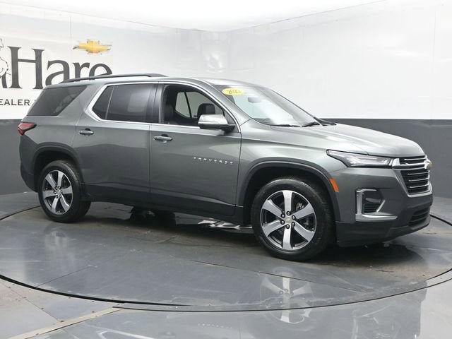 2022 Chevrolet Traverse LT Leather