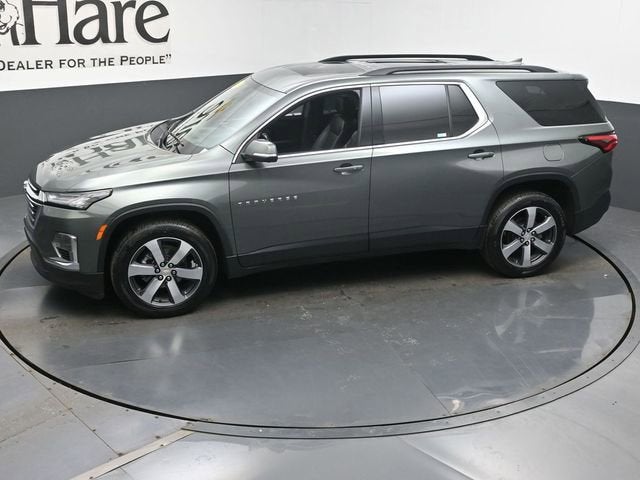 2022 Chevrolet Traverse LT Leather