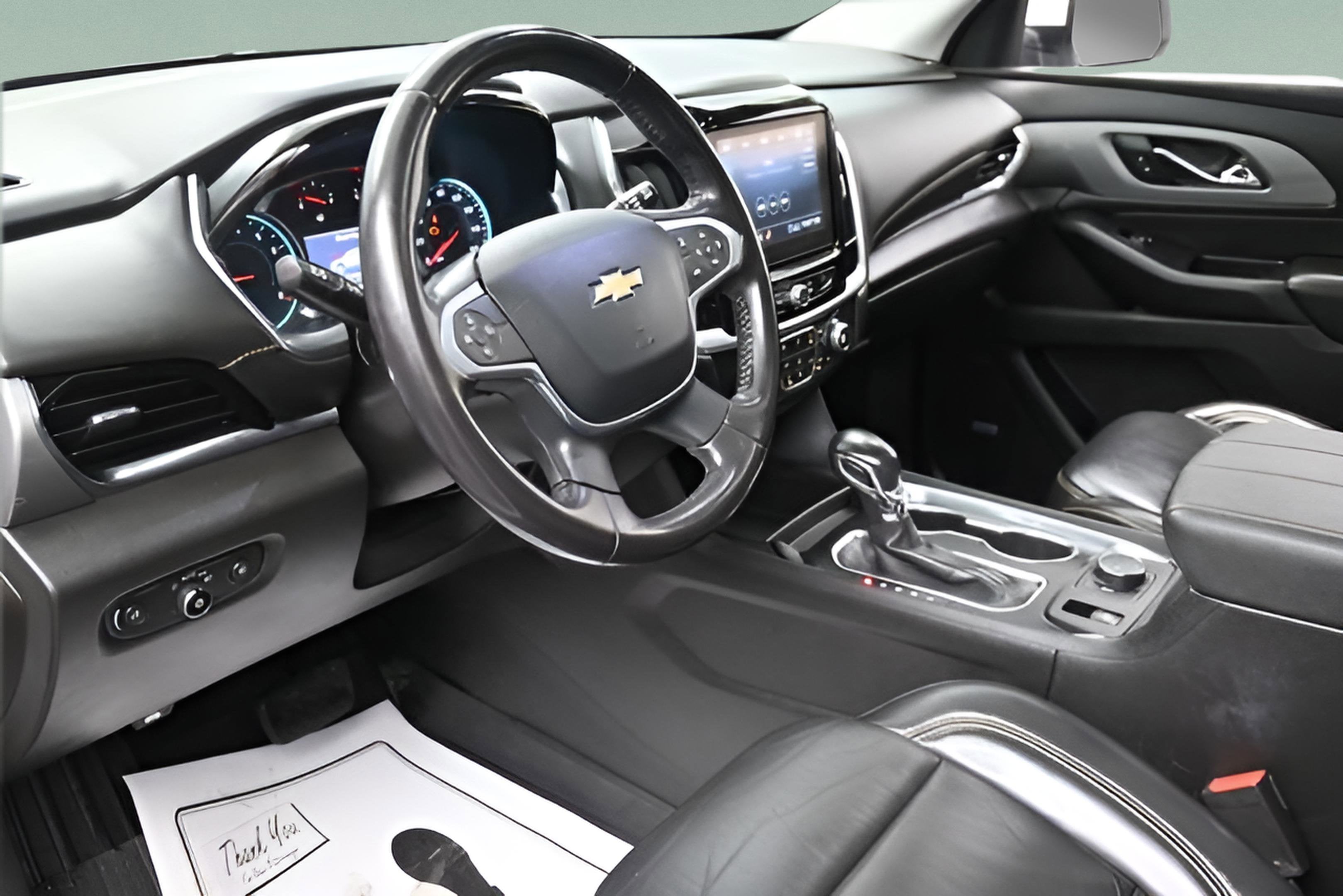 2021 Chevrolet Traverse LT Leather