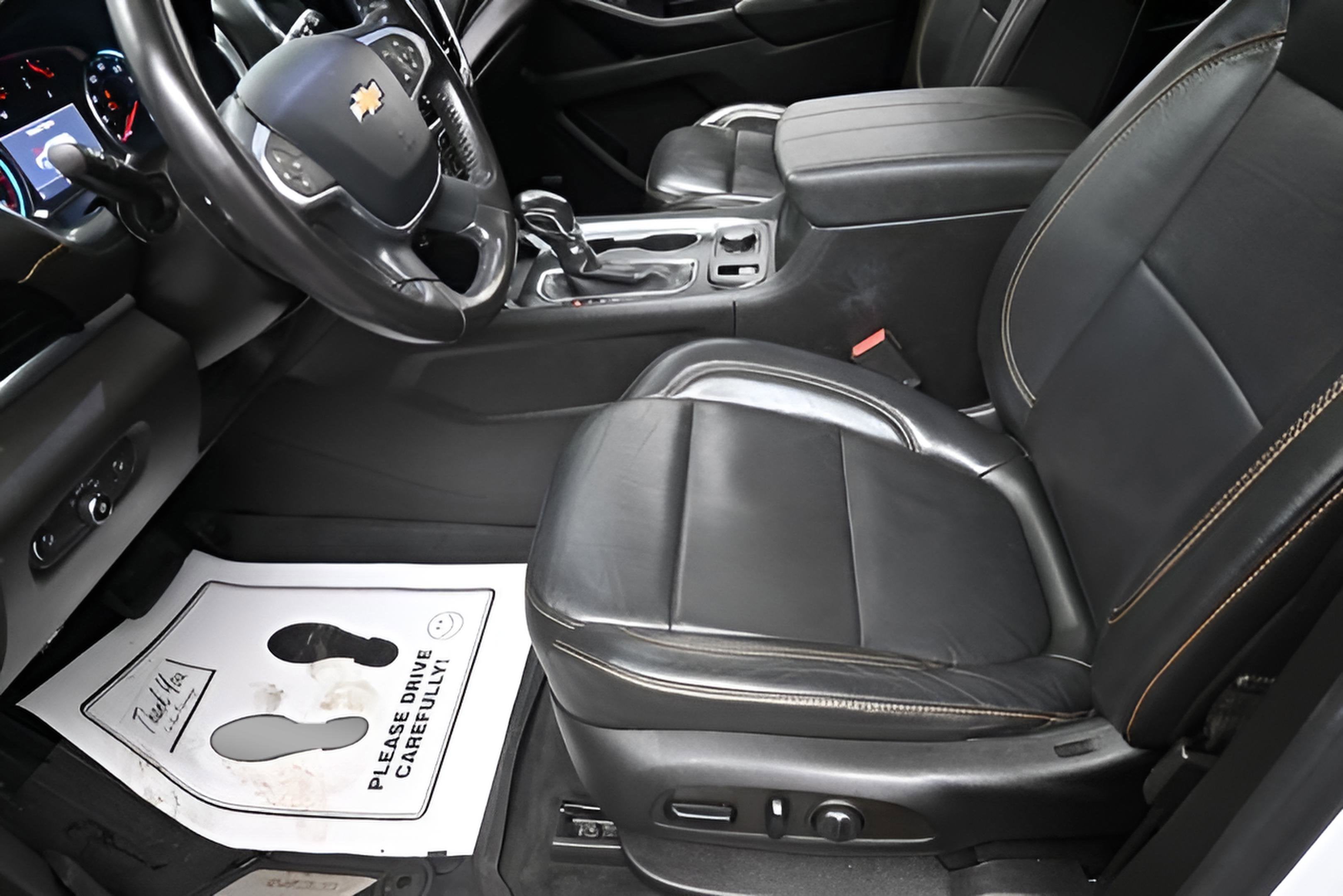 2021 Chevrolet Traverse LT Leather