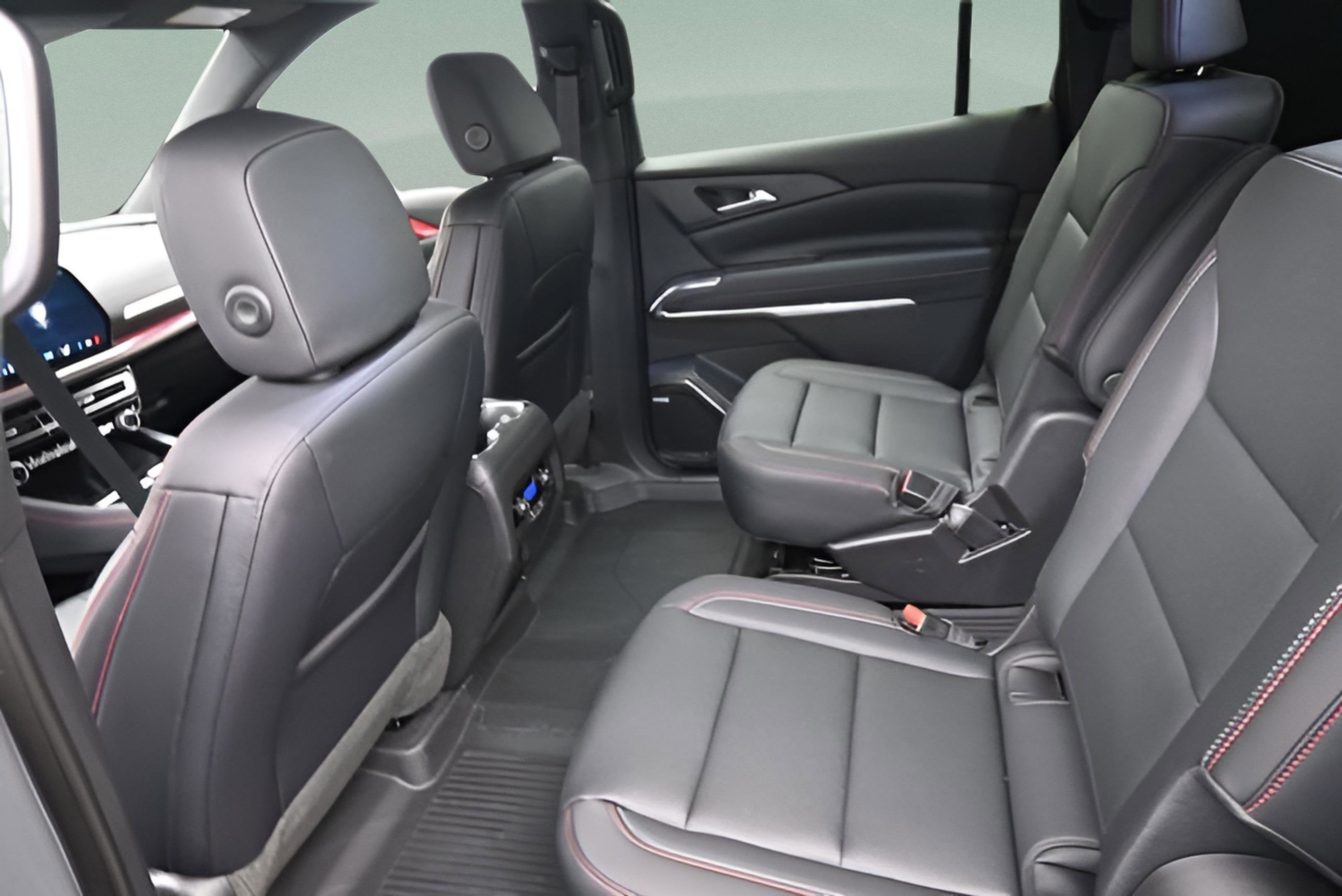 2026 Chevrolet Traverse Z71 - Photo 38