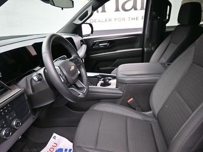 2025 Chevrolet Suburban LS