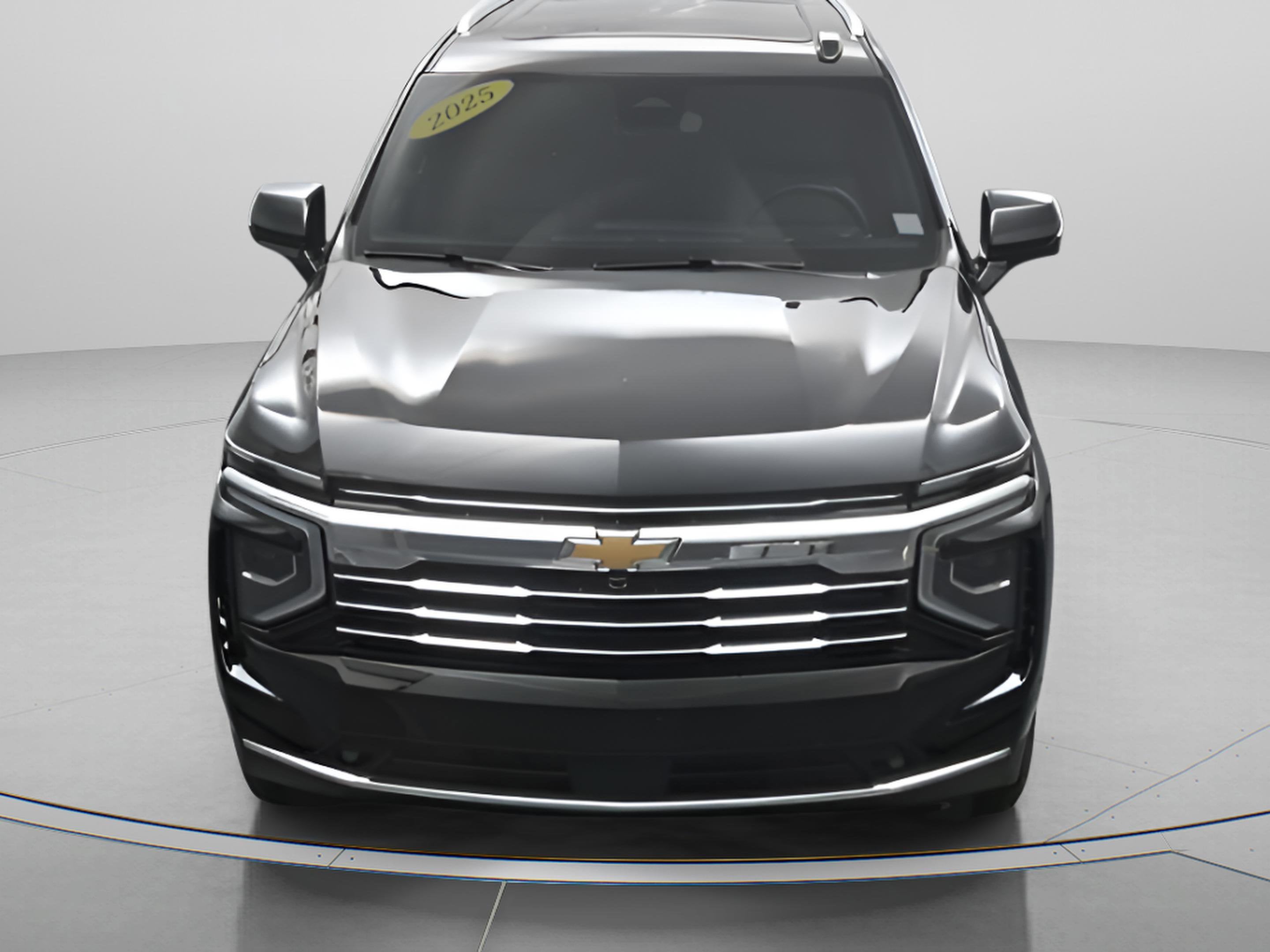 2025 Chevrolet Suburban LT