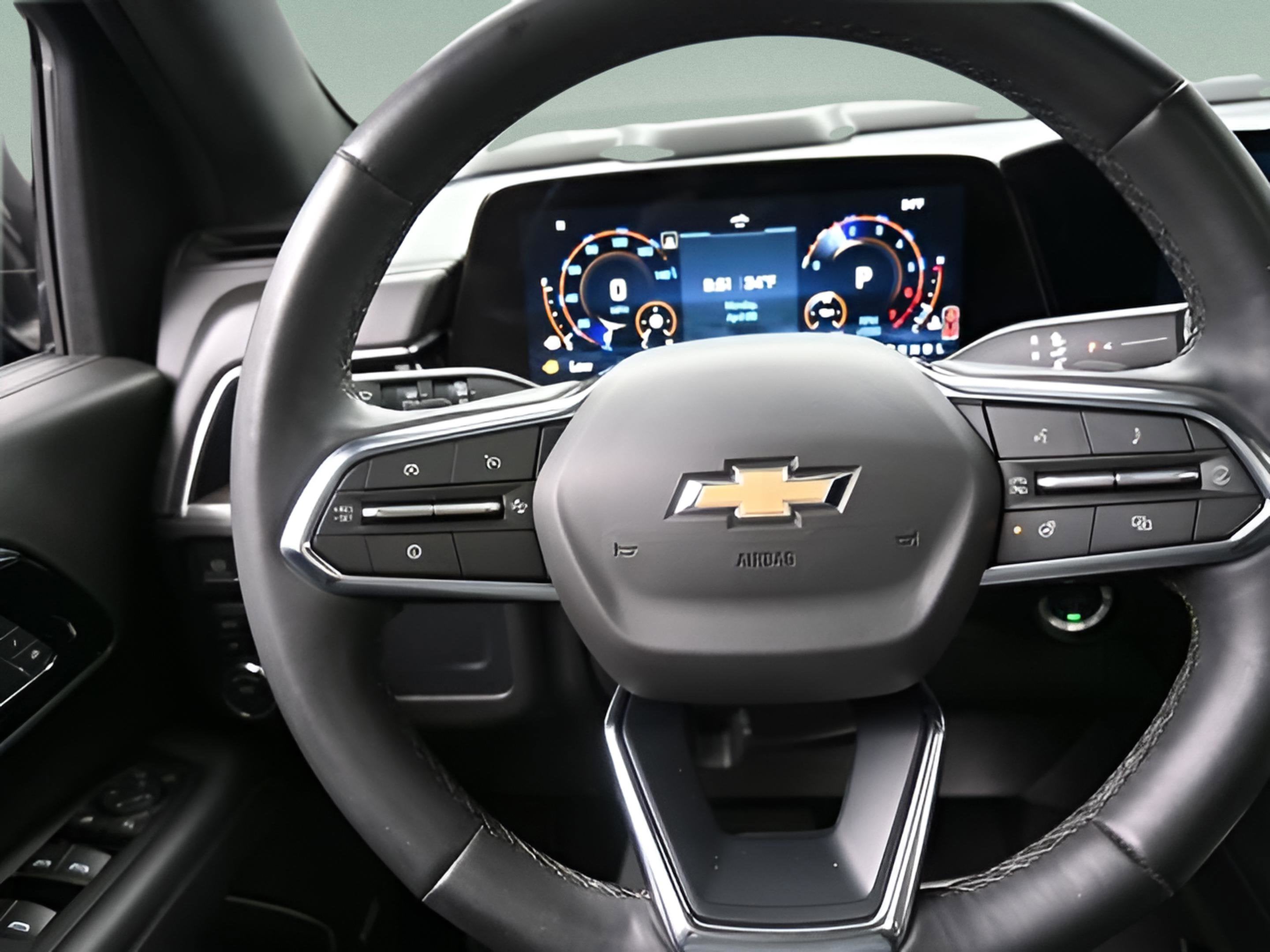 2025 Chevrolet Suburban LT