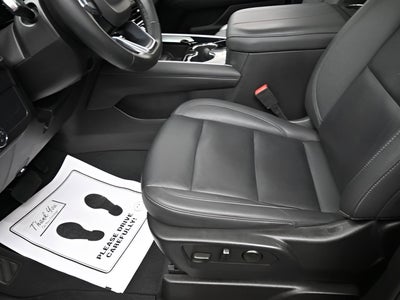 2025 Chevrolet Suburban LT