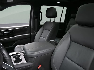 2025 Chevrolet Suburban LT
