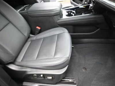 2025 Chevrolet Suburban LT