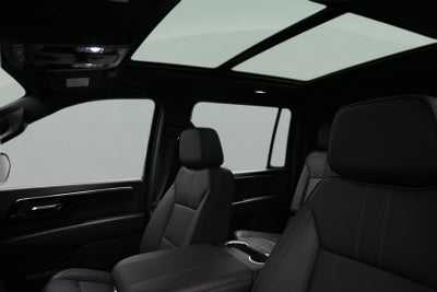 2025 Chevrolet Suburban RST