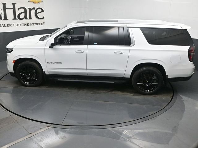 2023 Chevrolet Suburban LT