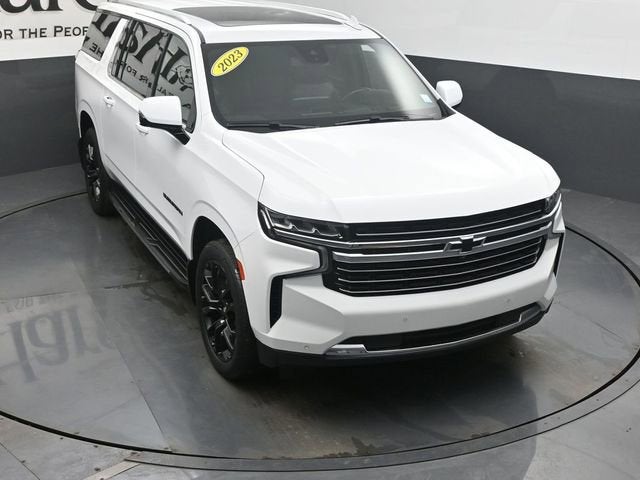 2023 Chevrolet Suburban LT