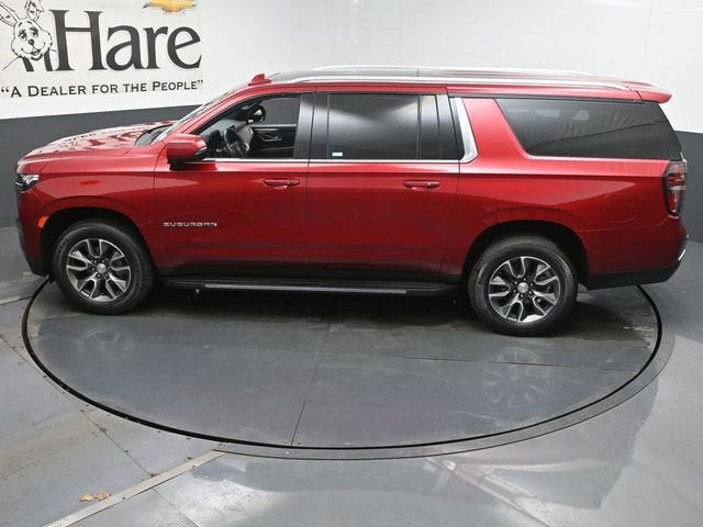 2023 Chevrolet Suburban LT