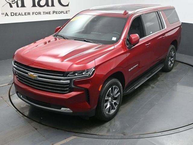 2023 Chevrolet Suburban LT