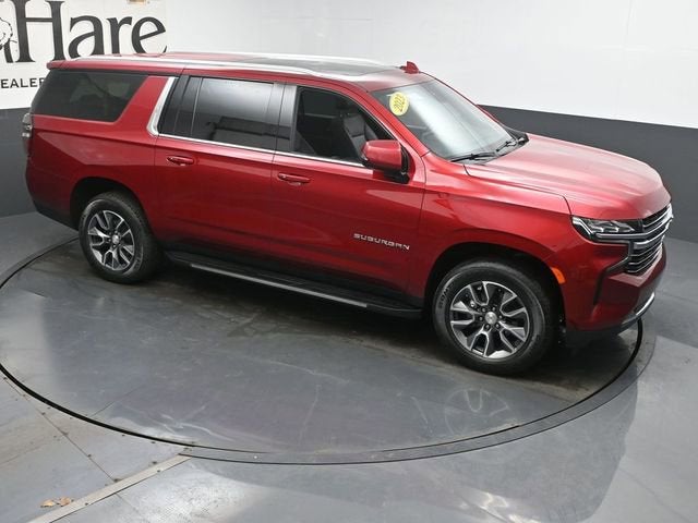 2023 Chevrolet Suburban LT