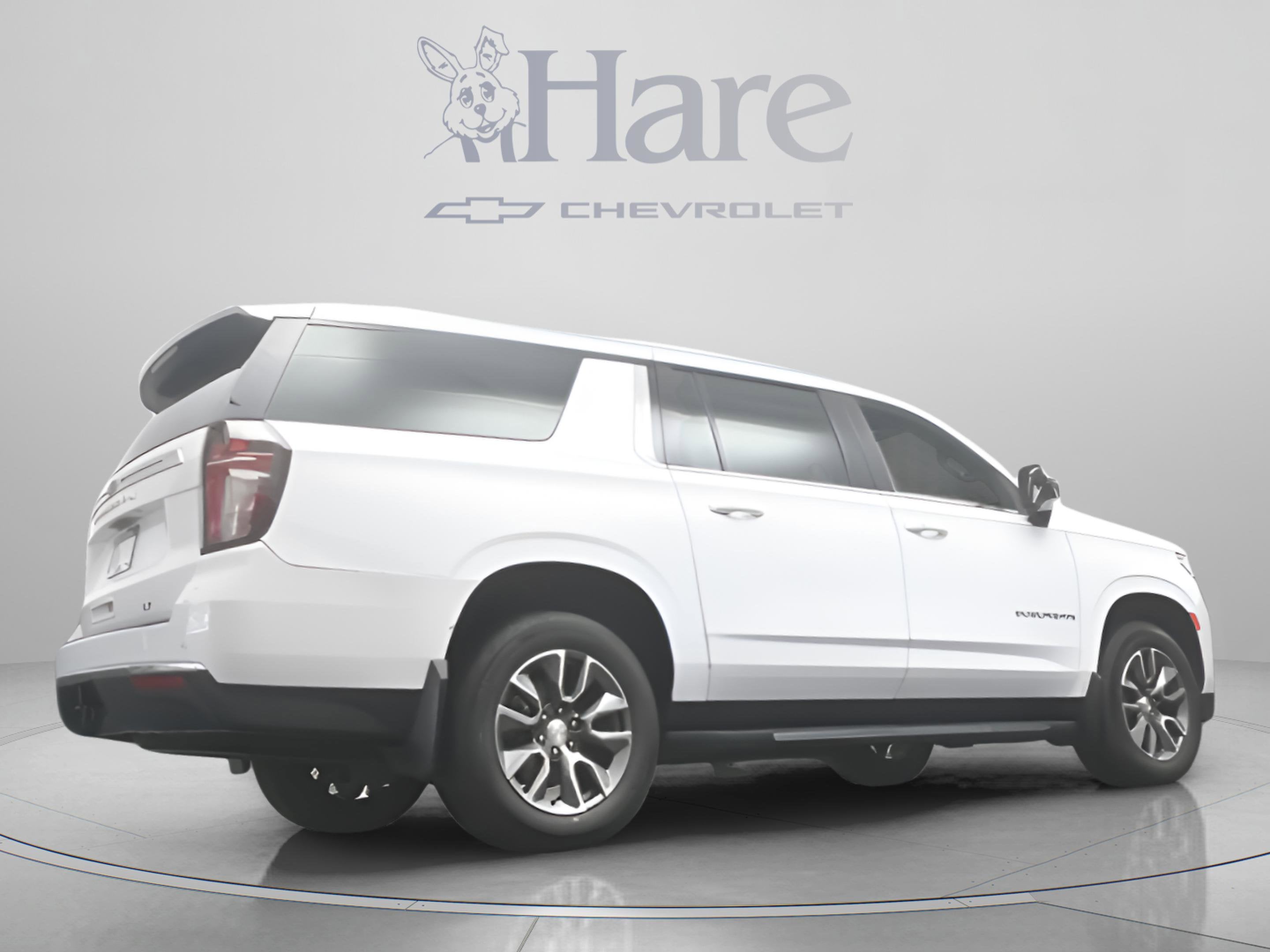2023 Chevrolet Suburban LT