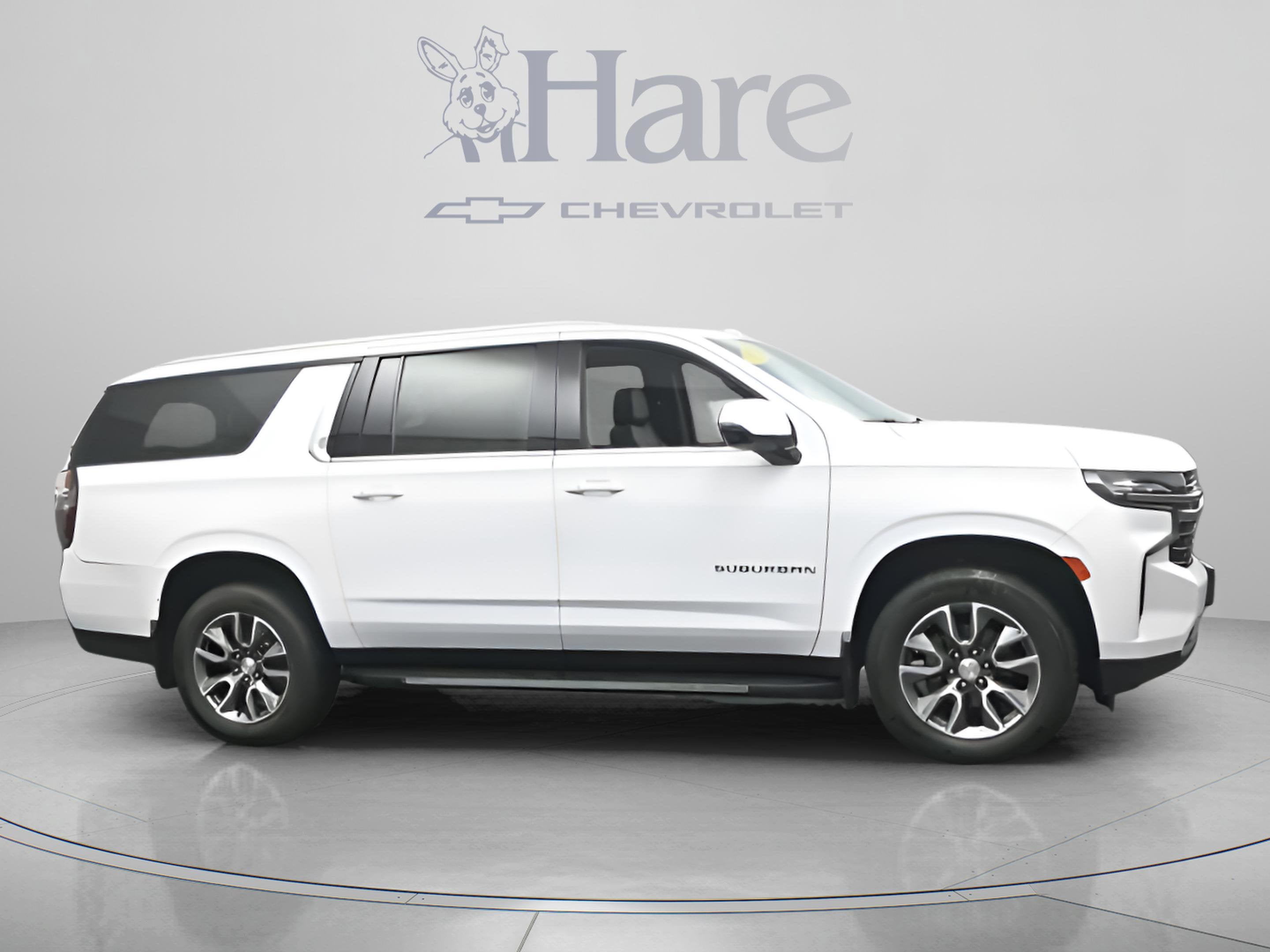 2023 Chevrolet Suburban LT