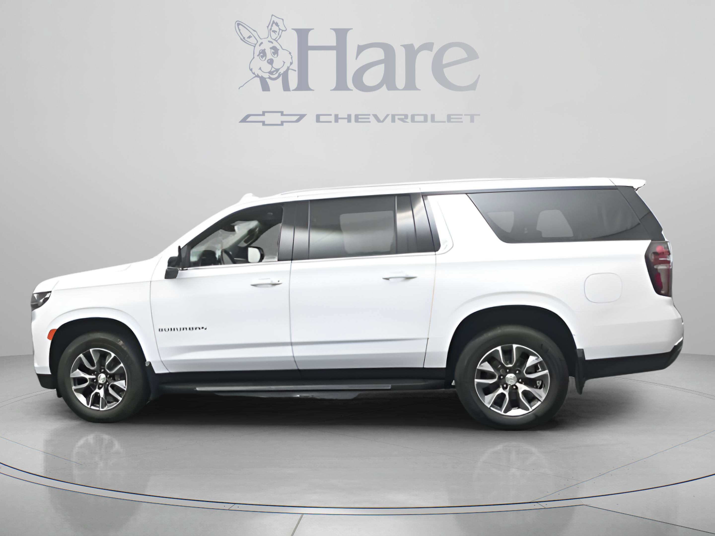 2023 Chevrolet Suburban LT